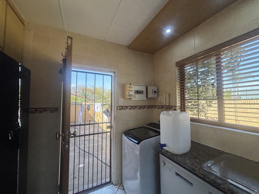 3 Bedroom Property for Sale in Ben Fleur Mpumalanga