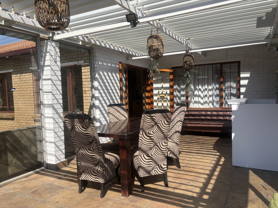 3 Bedroom Property for Sale in Ben Fleur Mpumalanga