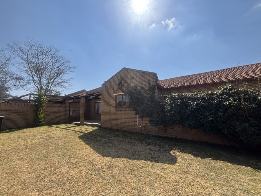 3 Bedroom Property for Sale in Ben Fleur Mpumalanga