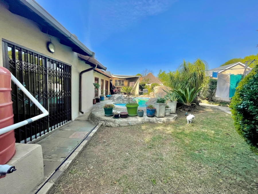 6 Bedroom Property for Sale in Secunda Mpumalanga