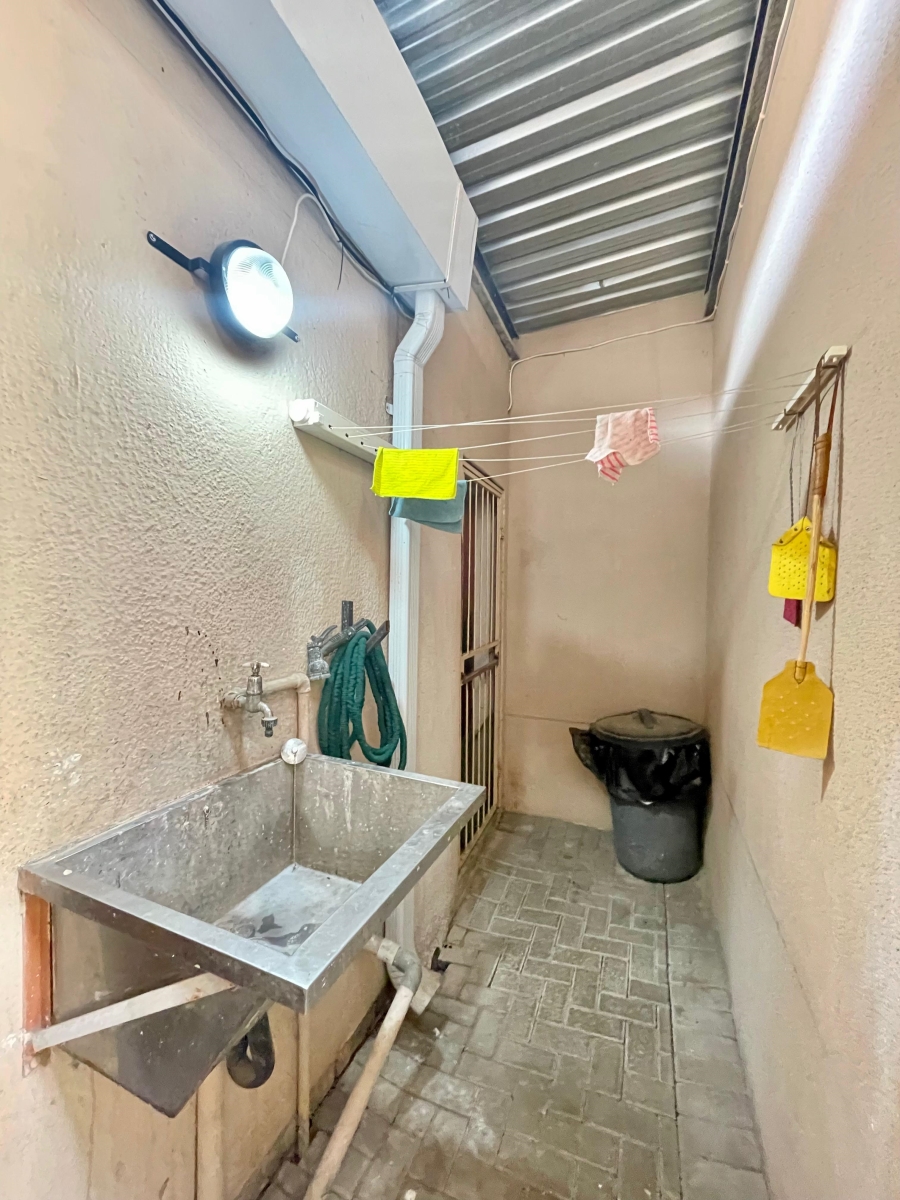 6 Bedroom Property for Sale in Secunda Mpumalanga