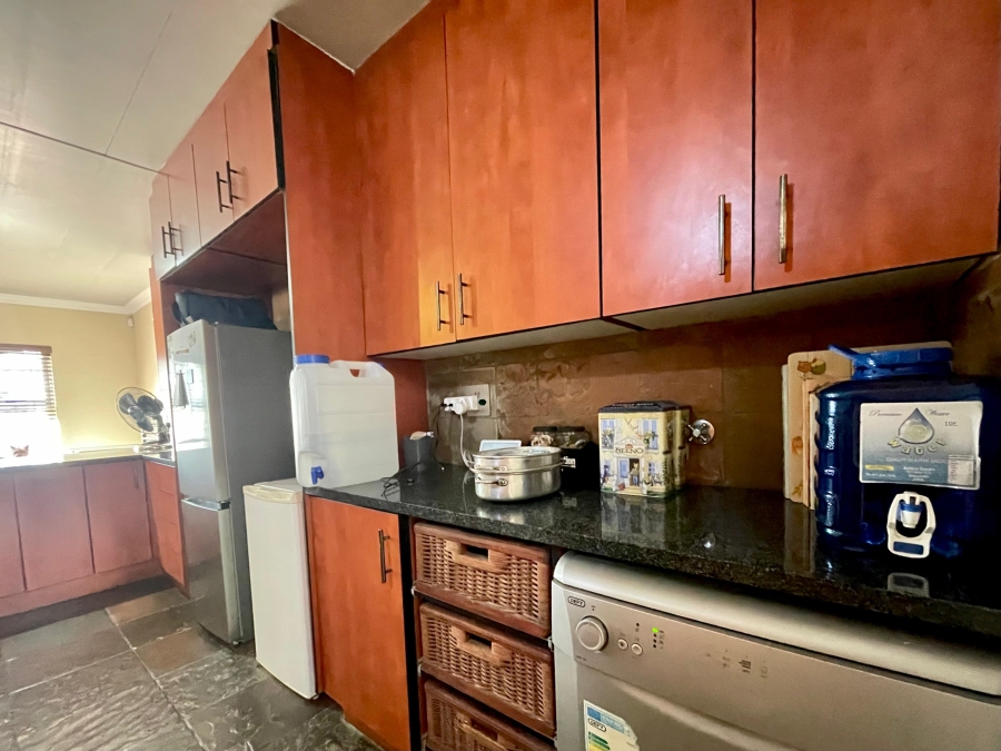 6 Bedroom Property for Sale in Secunda Mpumalanga