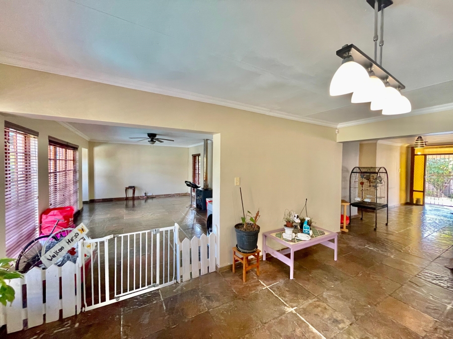 6 Bedroom Property for Sale in Secunda Mpumalanga