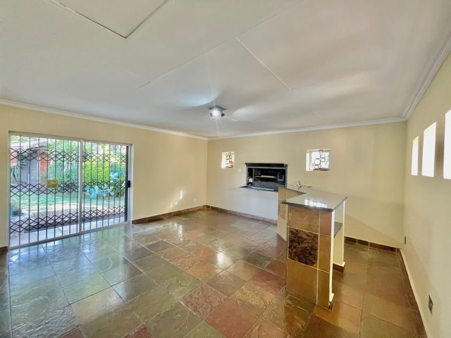 6 Bedroom Property for Sale in Secunda Mpumalanga