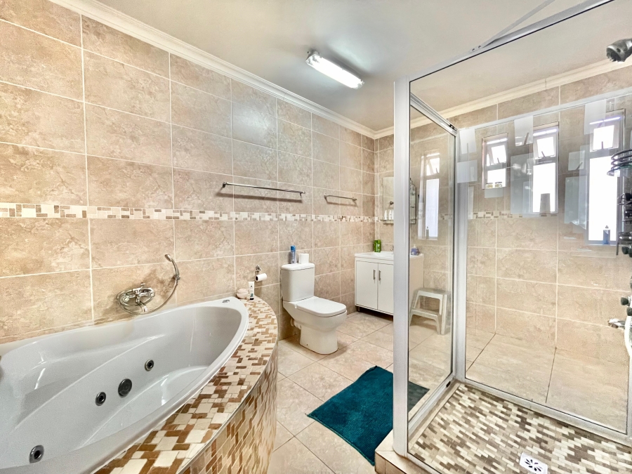 6 Bedroom Property for Sale in Secunda Mpumalanga
