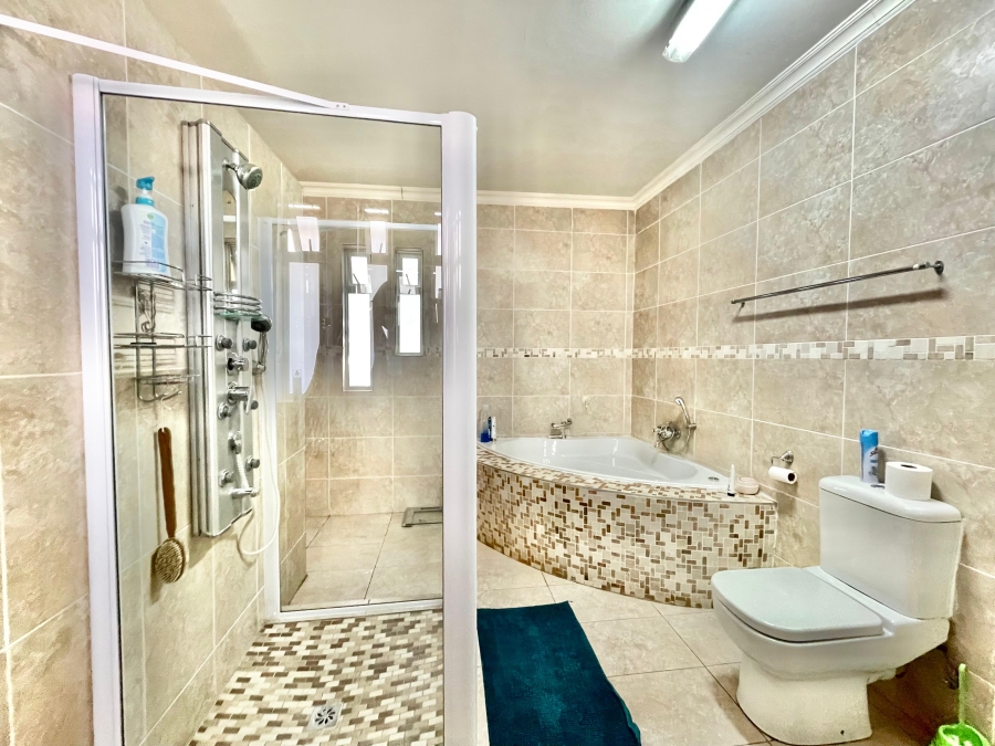6 Bedroom Property for Sale in Secunda Mpumalanga