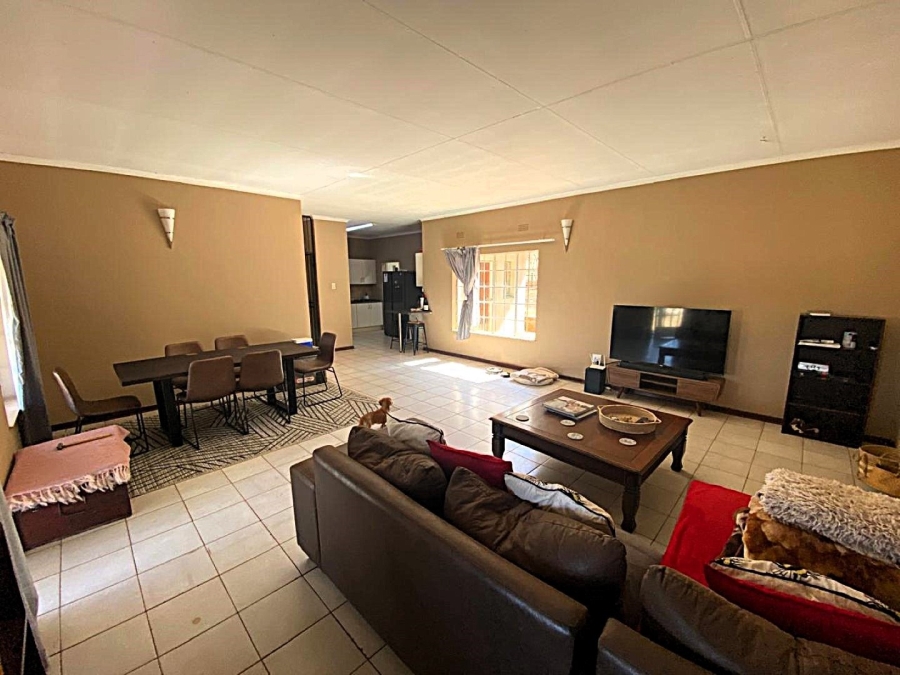 3 Bedroom Property for Sale in White River Estates Mpumalanga