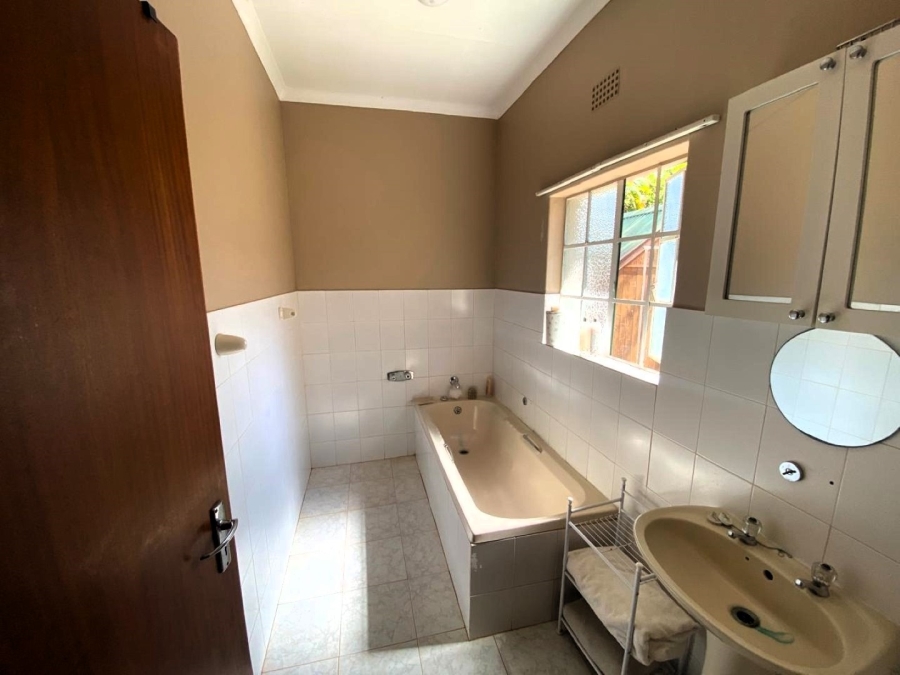 3 Bedroom Property for Sale in White River Estates Mpumalanga