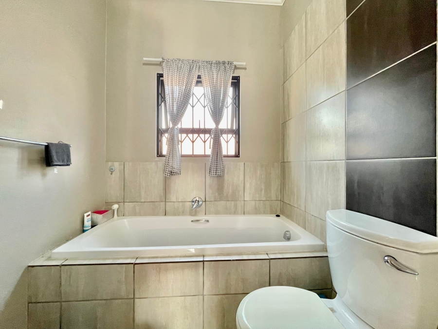2 Bedroom Property for Sale in Terra Nova Mpumalanga