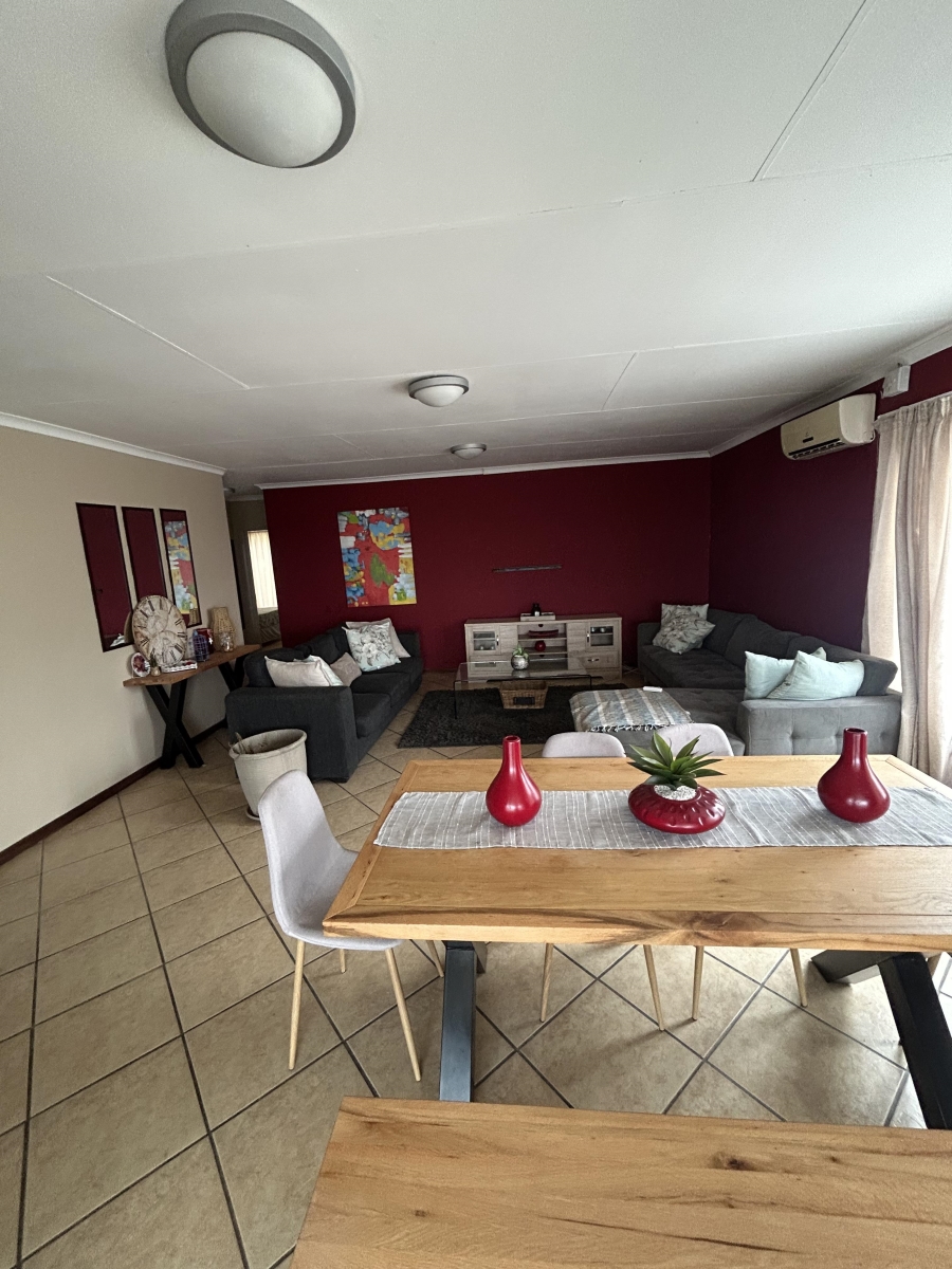 To Let 3 Bedroom Property for Rent in Valencia Park Mpumalanga