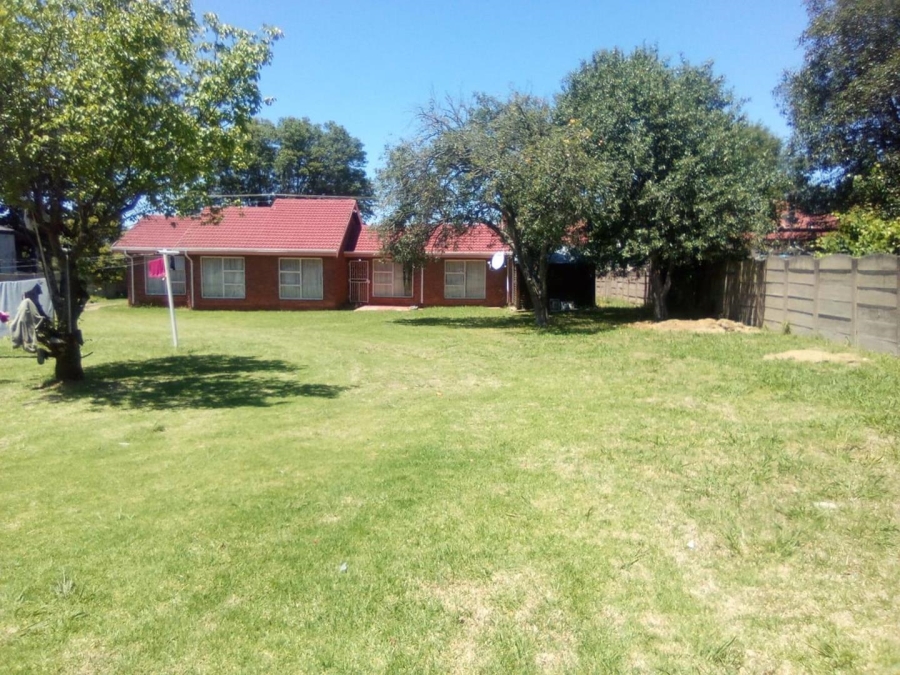 3 Bedroom Property for Sale in Volksrust Mpumalanga