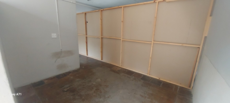 To Let commercial Property for Rent in White River Mpumalanga