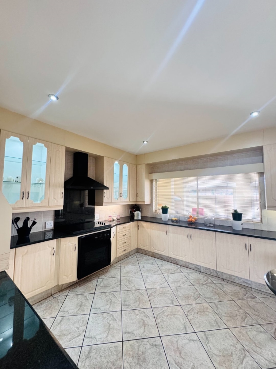 4 Bedroom Property for Sale in Reyno Ridge Mpumalanga