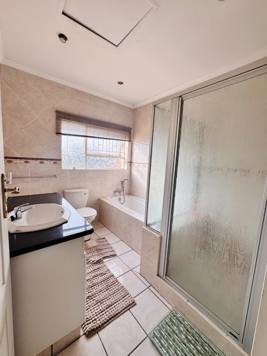 4 Bedroom Property for Sale in Reyno Ridge Mpumalanga