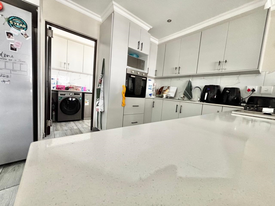 3 Bedroom Property for Sale in Suidheuwel Mpumalanga
