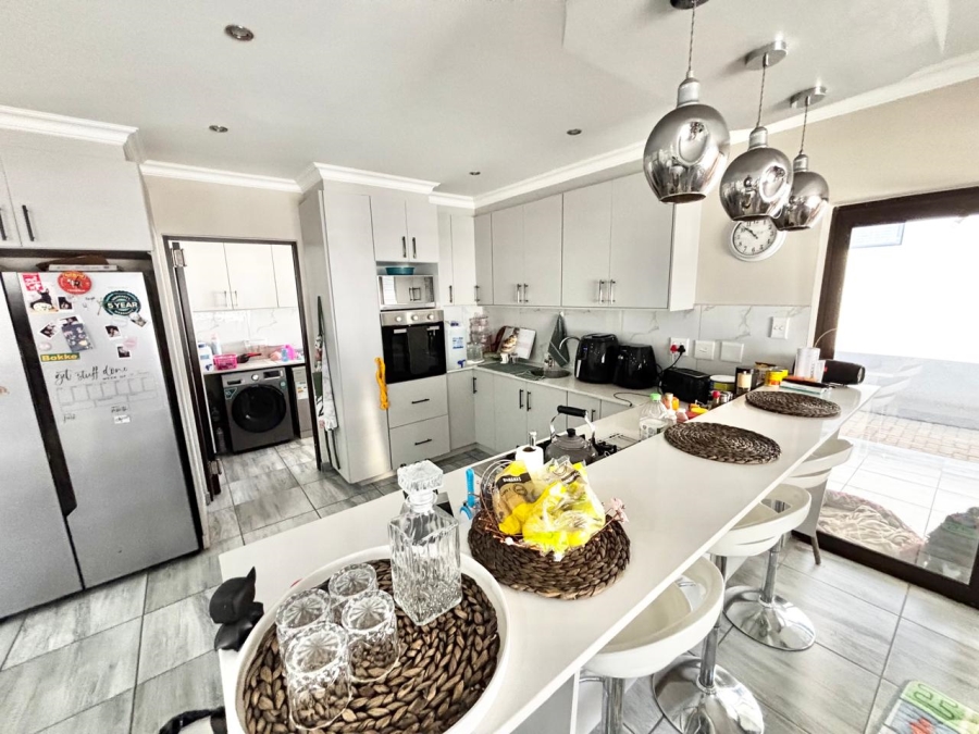 3 Bedroom Property for Sale in Suidheuwel Mpumalanga