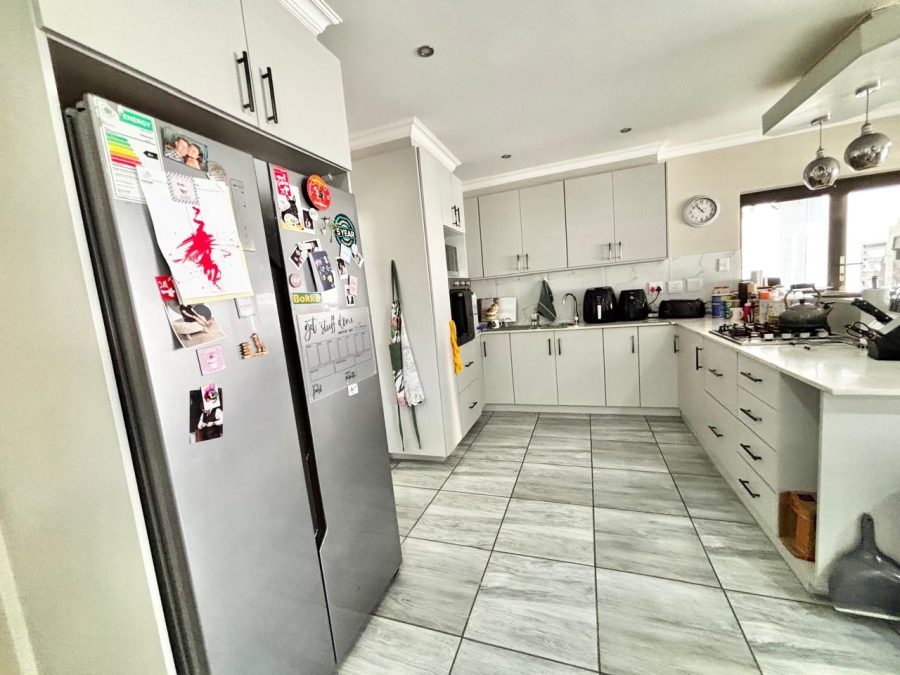 3 Bedroom Property for Sale in Suidheuwel Mpumalanga