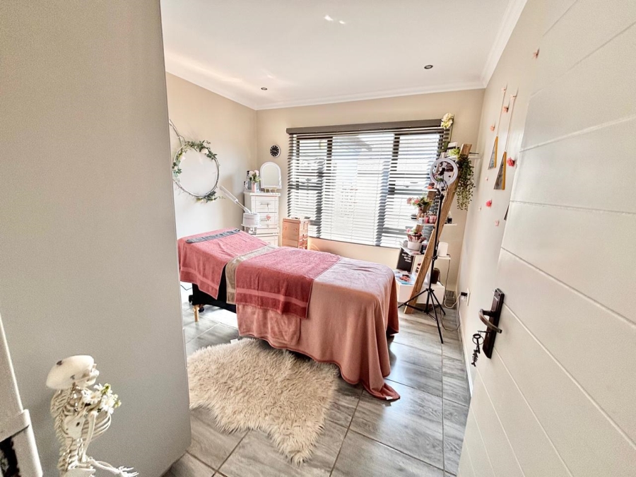 3 Bedroom Property for Sale in Suidheuwel Mpumalanga