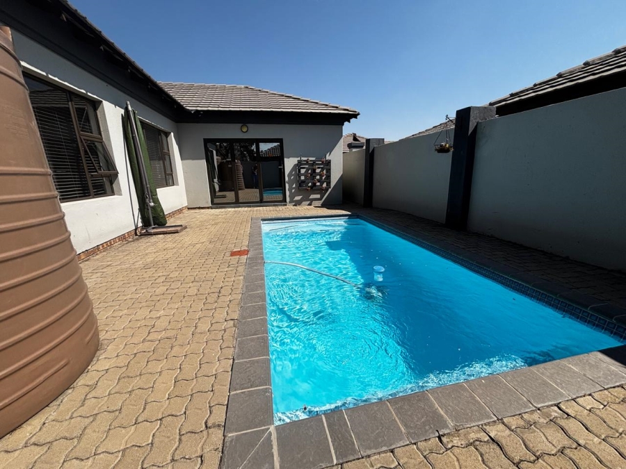 3 Bedroom Property for Sale in Suidheuwel Mpumalanga