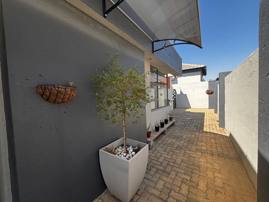 3 Bedroom Property for Sale in Suidheuwel Mpumalanga