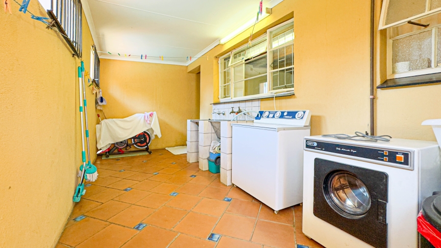 5 Bedroom Property for Sale in West Acres Ext 6 Mpumalanga