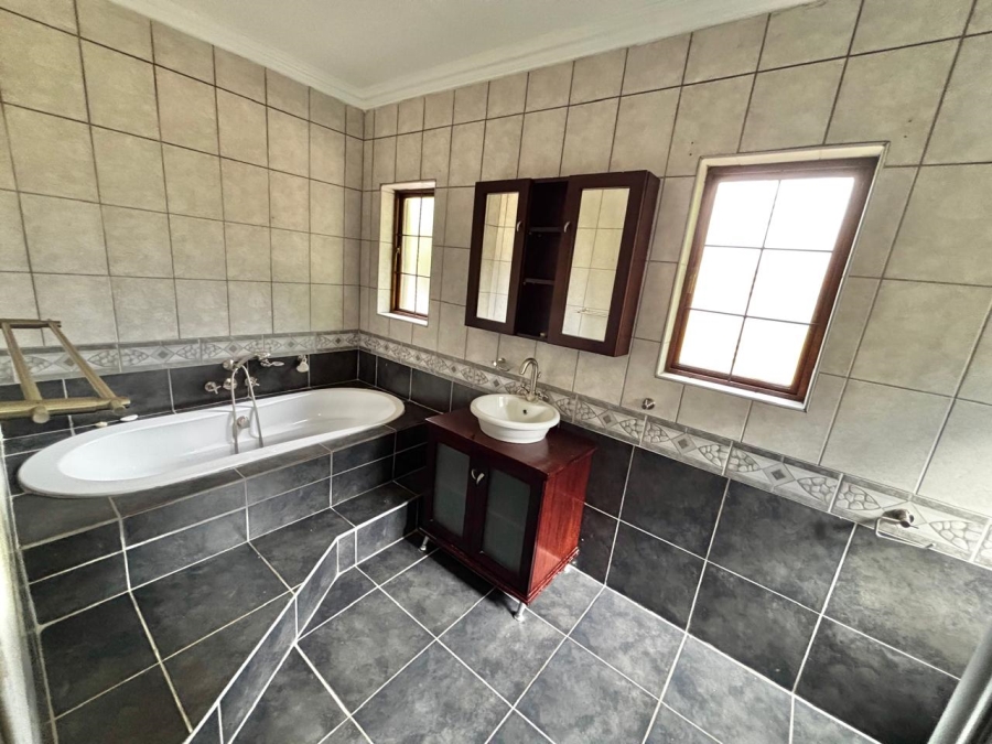3 Bedroom Property for Sale in Suidheuwel Mpumalanga