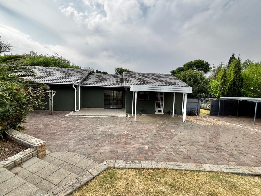 3 Bedroom Property for Sale in Suidheuwel Mpumalanga