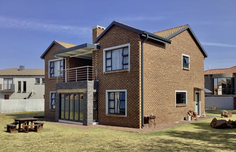 4 Bedroom Property for Sale in Reyno Ridge Mpumalanga