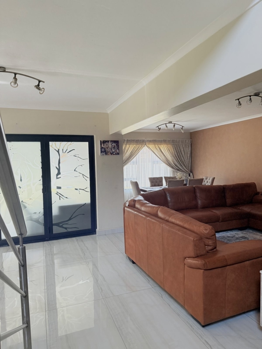 4 Bedroom Property for Sale in Reyno Ridge Mpumalanga