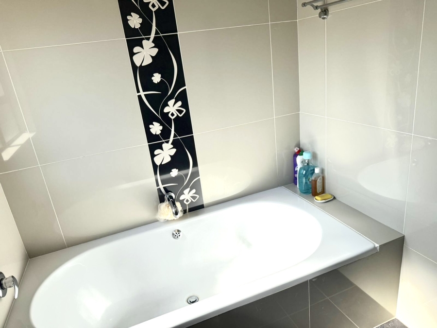 4 Bedroom Property for Sale in Reyno Ridge Mpumalanga