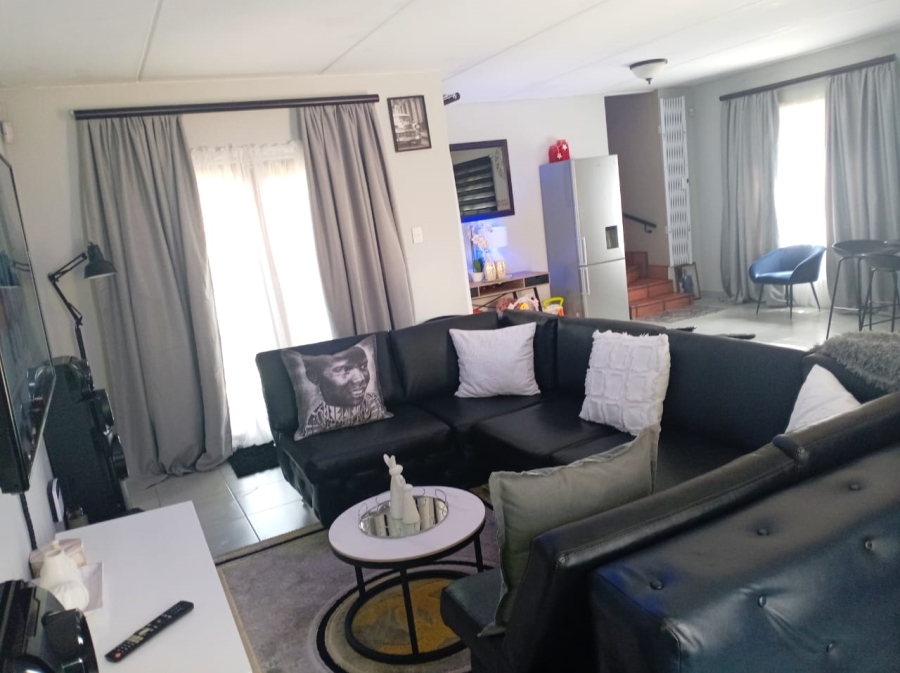 To Let 2 Bedroom Property for Rent in Secunda Mpumalanga
