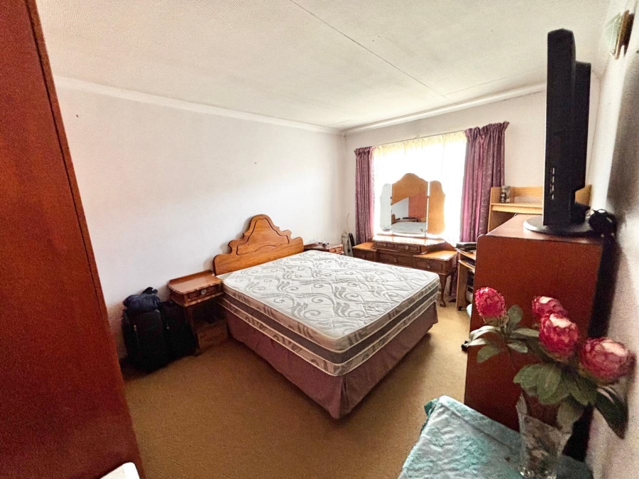 2 Bedroom Property for Sale in Noordrand Mpumalanga