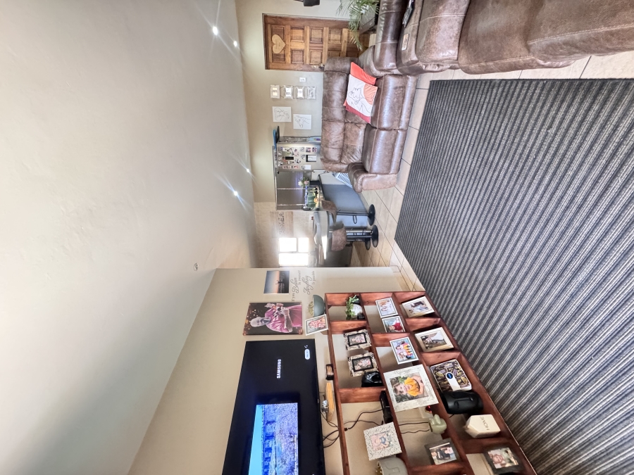 2 Bedroom Property for Sale in Reyno Ridge Mpumalanga