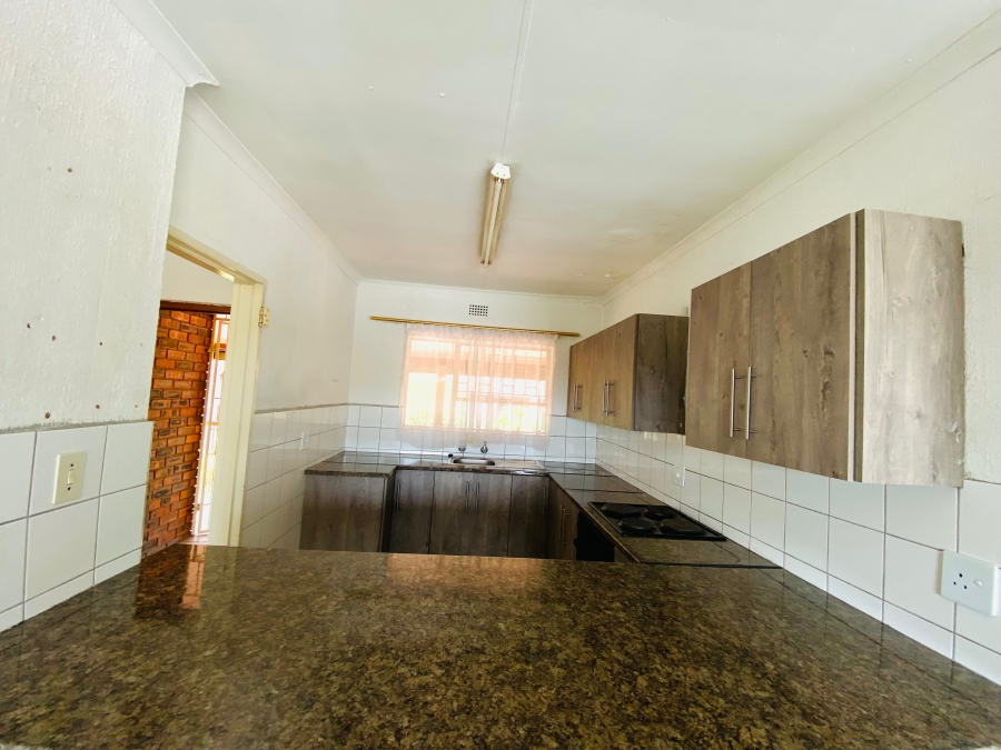 2 Bedroom Property for Sale in White River Mpumalanga