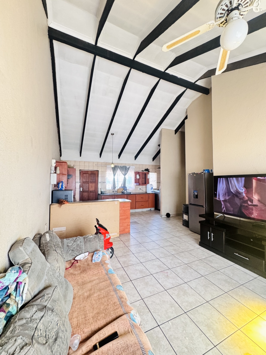 2 Bedroom Property for Sale in Witbank Mpumalanga