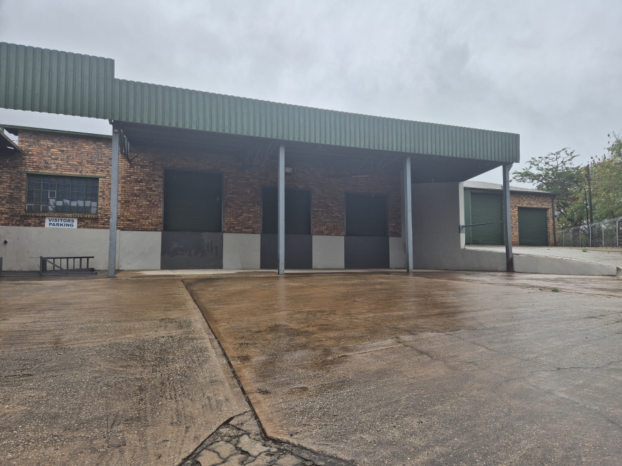 To Let commercial Property for Rent in White River Industrial Mpumalanga