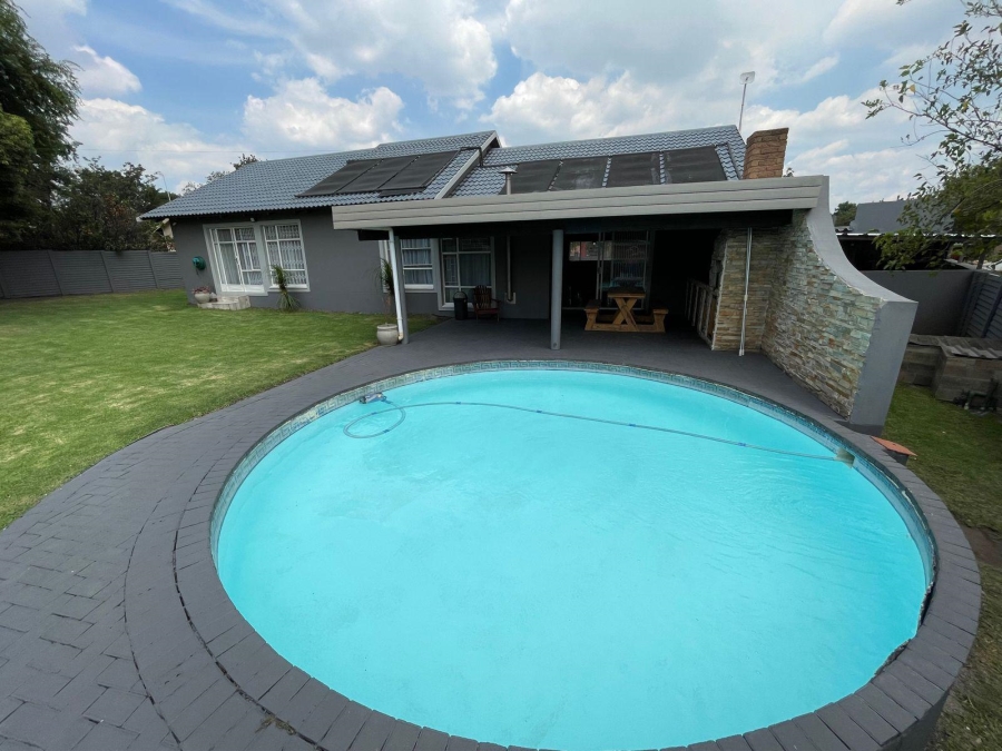 3 Bedroom Property for Sale in Sunset Park Mpumalanga