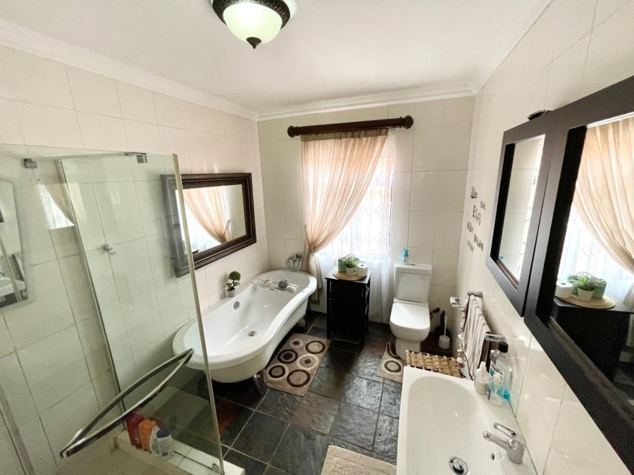 4 Bedroom Property for Sale in Noordrand Mpumalanga