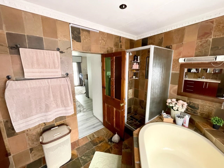 4 Bedroom Property for Sale in Noordrand Mpumalanga
