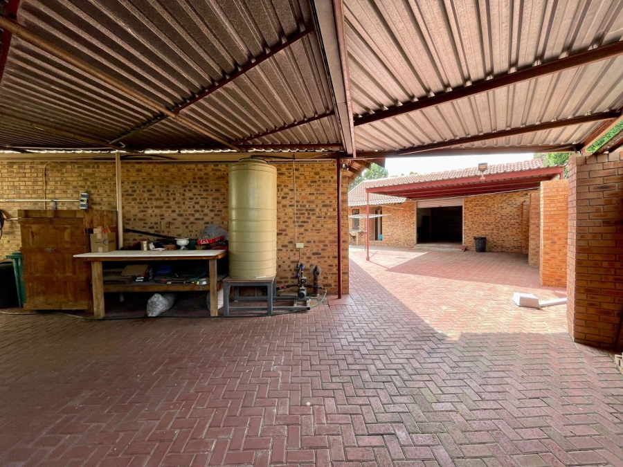 4 Bedroom Property for Sale in Noordrand Mpumalanga