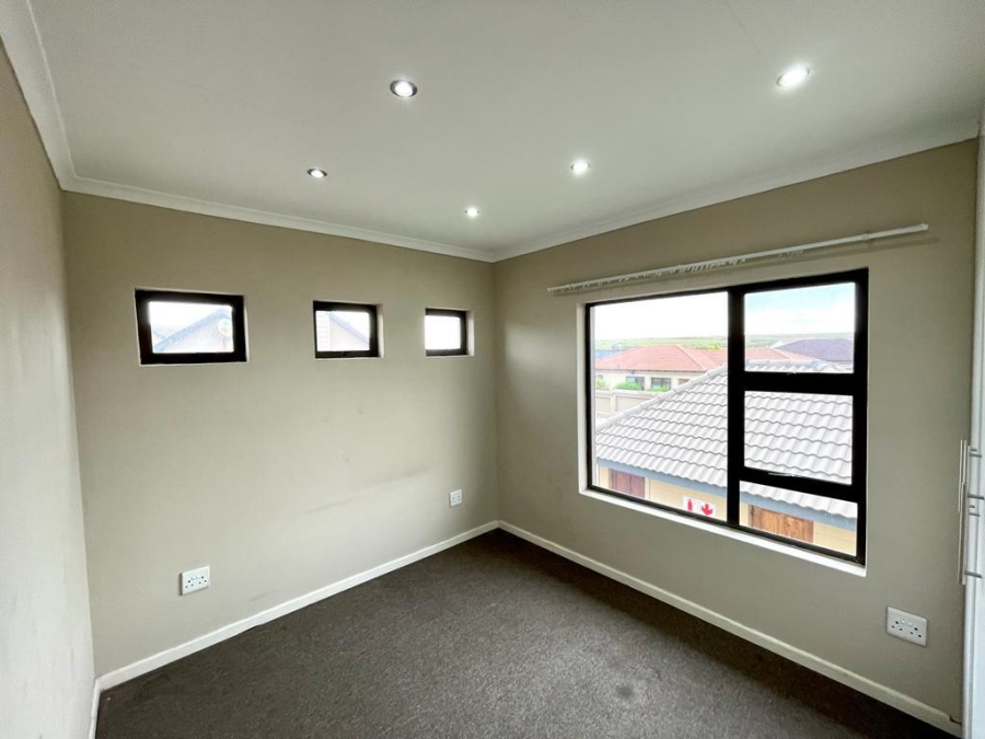 2 Bedroom Property for Sale in Noordrand Mpumalanga