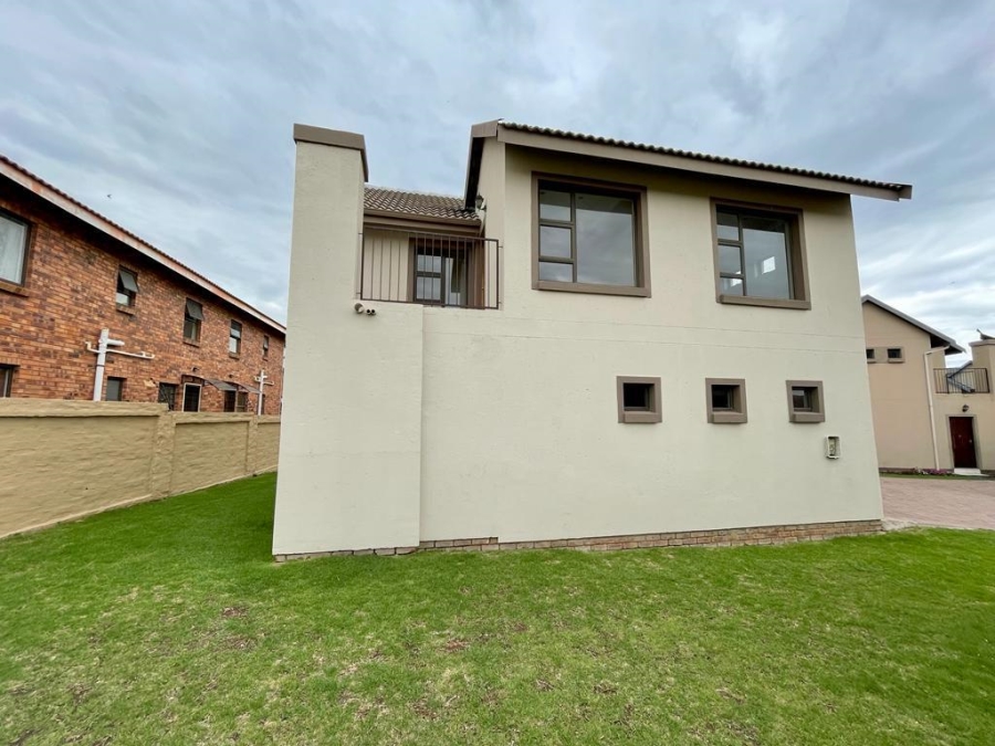 2 Bedroom Property for Sale in Noordrand Mpumalanga