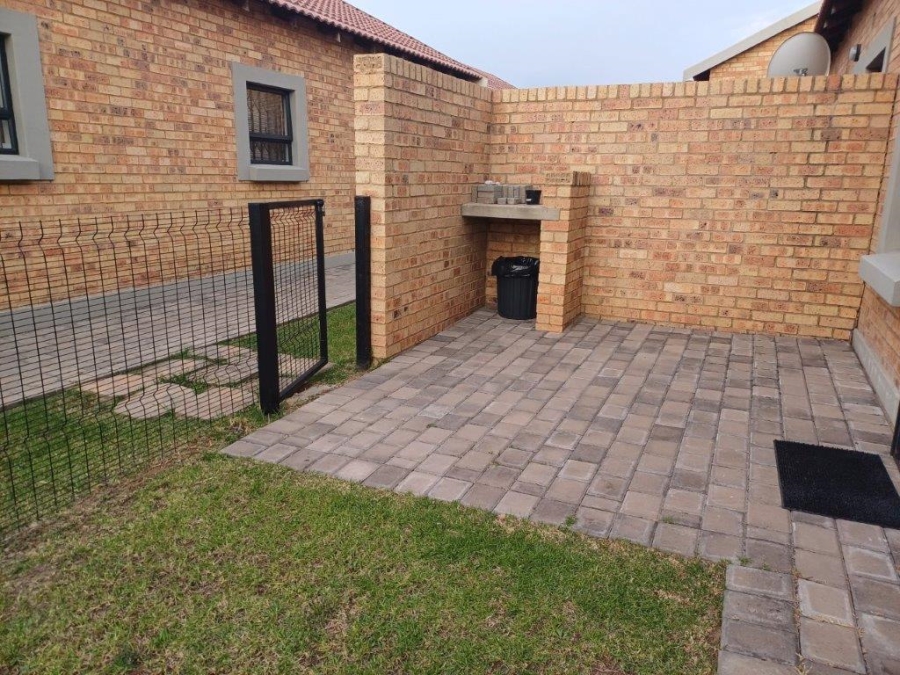 To Let 2 Bedroom Property for Rent in Terra Nova Mpumalanga