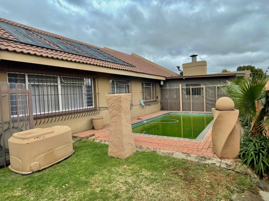 4 Bedroom Property for Sale in Secunda Mpumalanga