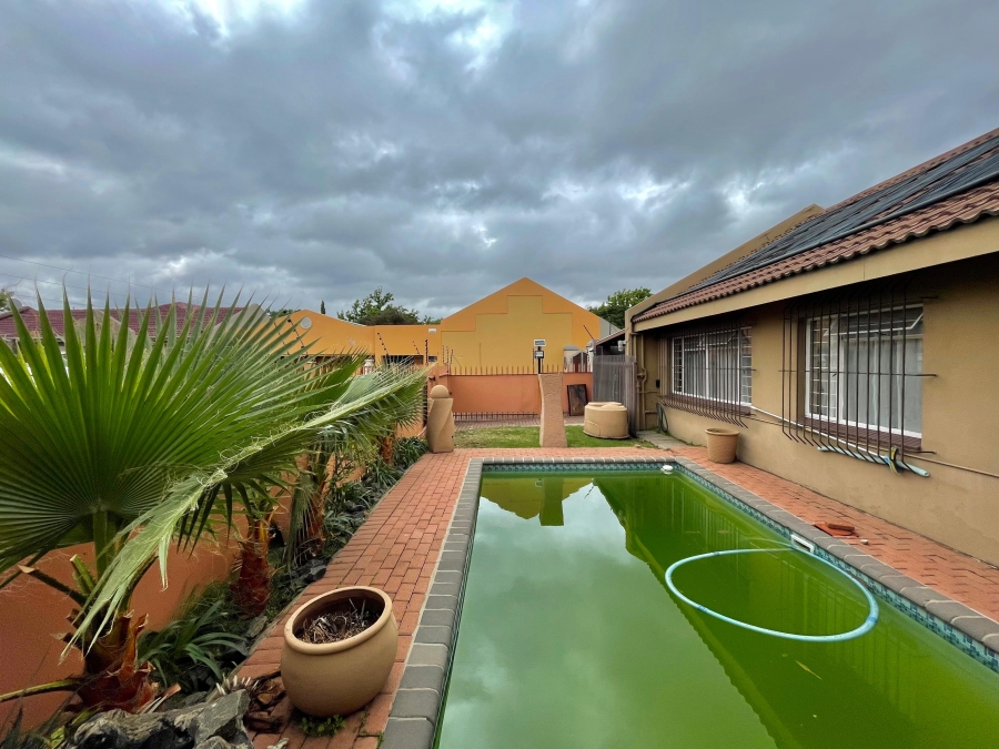 4 Bedroom Property for Sale in Secunda Mpumalanga