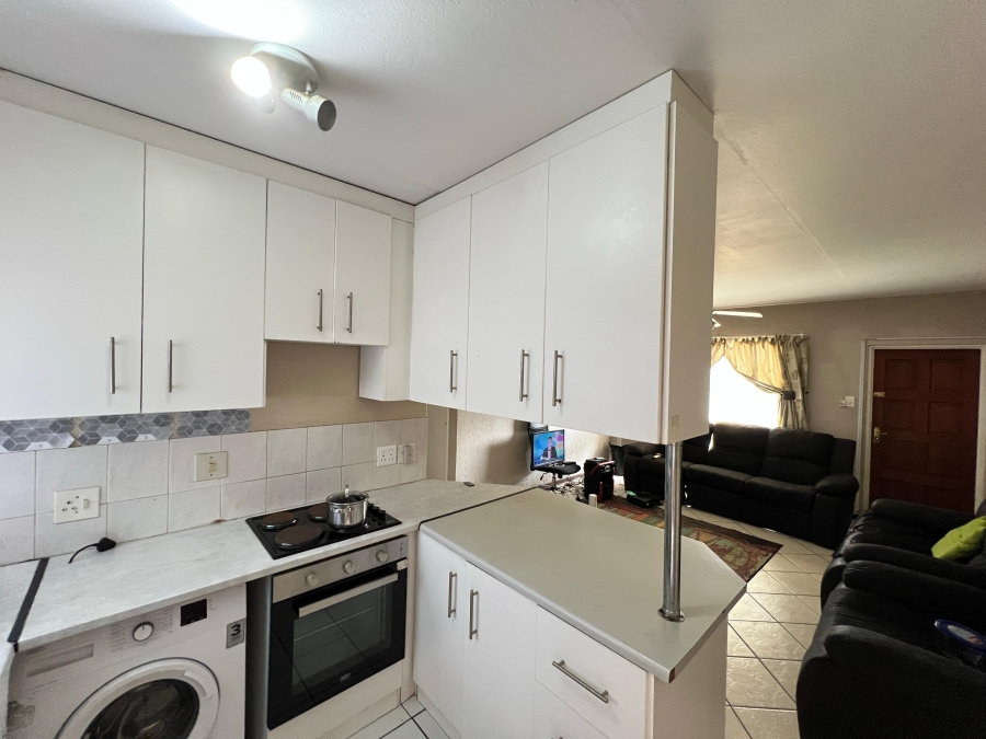 2 Bedroom Property for Sale in West Acres Mpumalanga