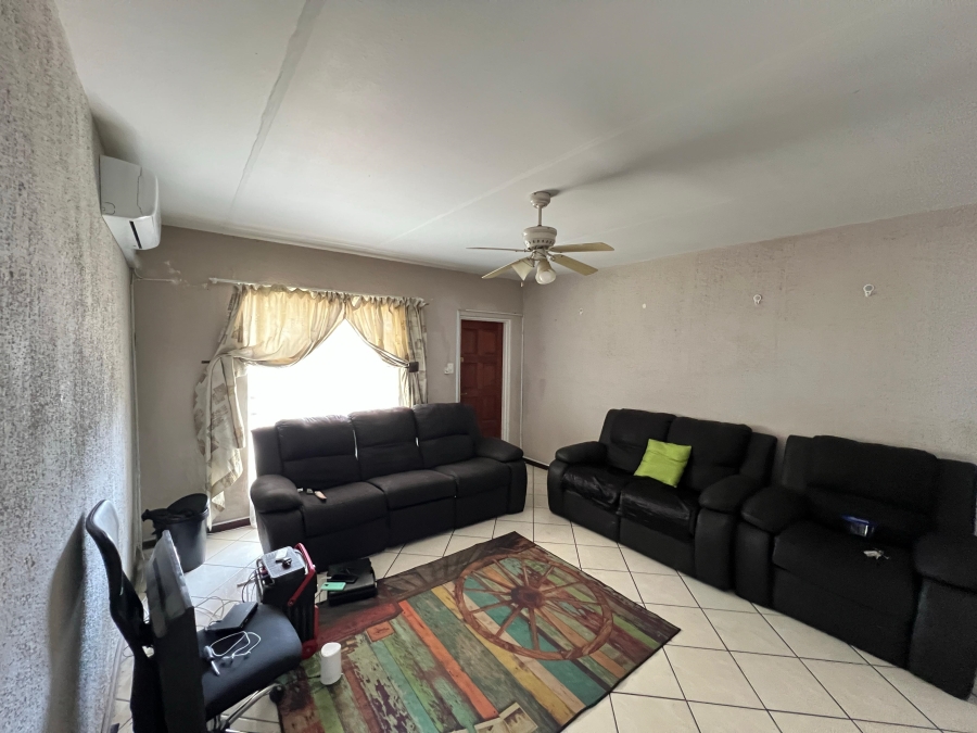 2 Bedroom Property for Sale in West Acres Mpumalanga