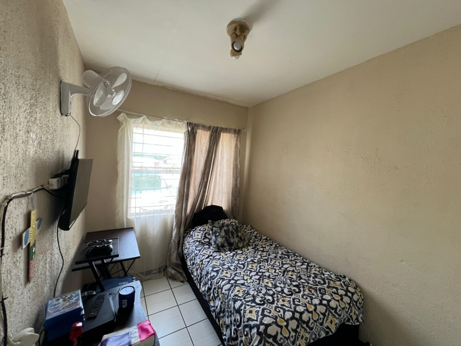 2 Bedroom Property for Sale in West Acres Mpumalanga