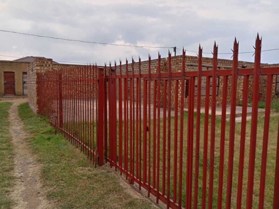 8 Bedroom Property for Sale in Kwaguqa Mpumalanga