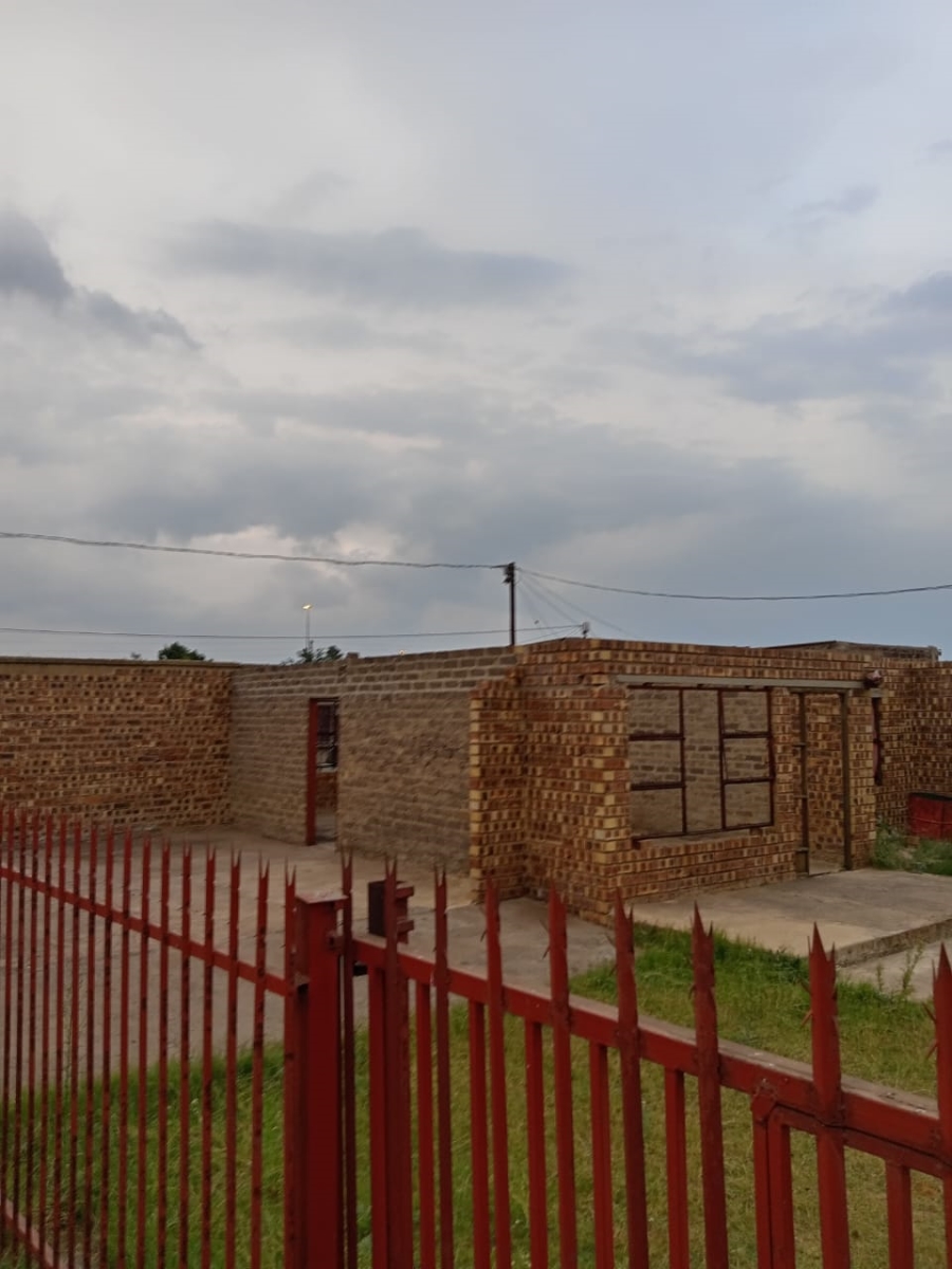 8 Bedroom Property for Sale in Kwaguqa Mpumalanga